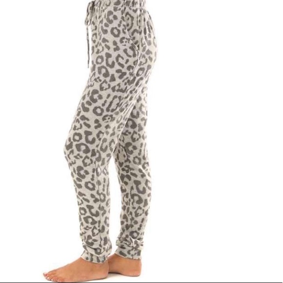 Animal Print 2 piece Lounge Pajama Set 100% Cotton - Picture 7 of 10